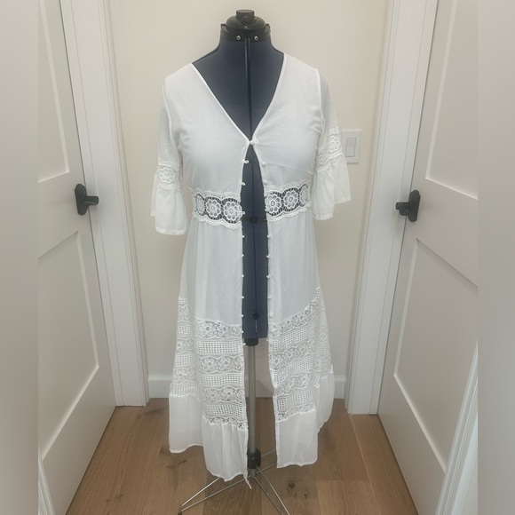 Bridal Robe - Picture 1 of 8